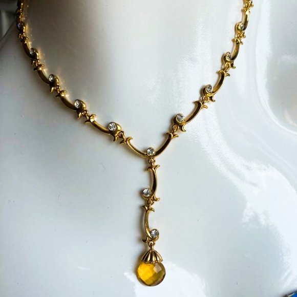 Chain - Picture 1 of 5